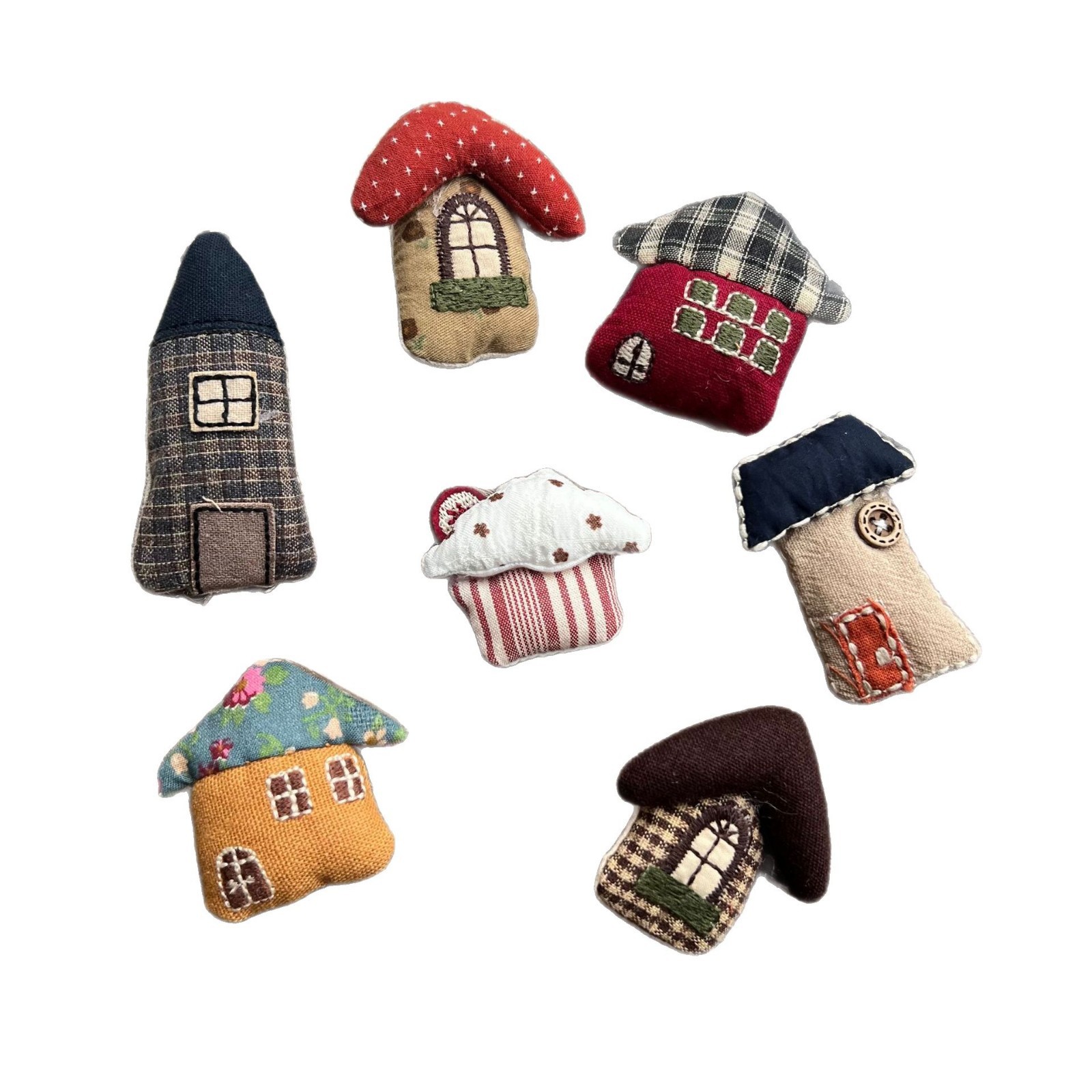 Stuffed Fabric Mushroom House  - Embellish Craft reseña y precio