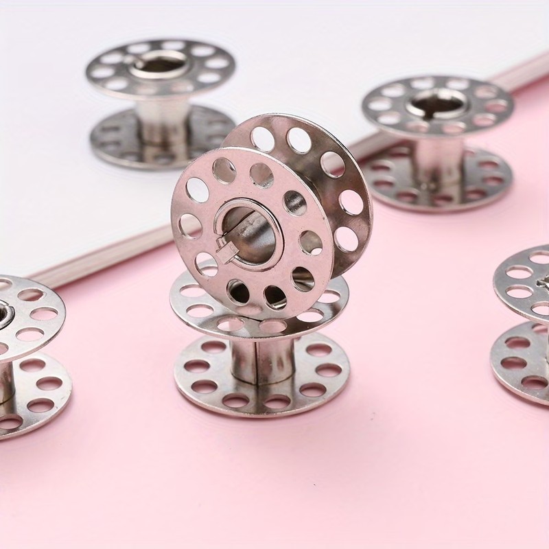 94Pcs Rustproof Metal Bobbins, - Embroidery Craft reseña y precio