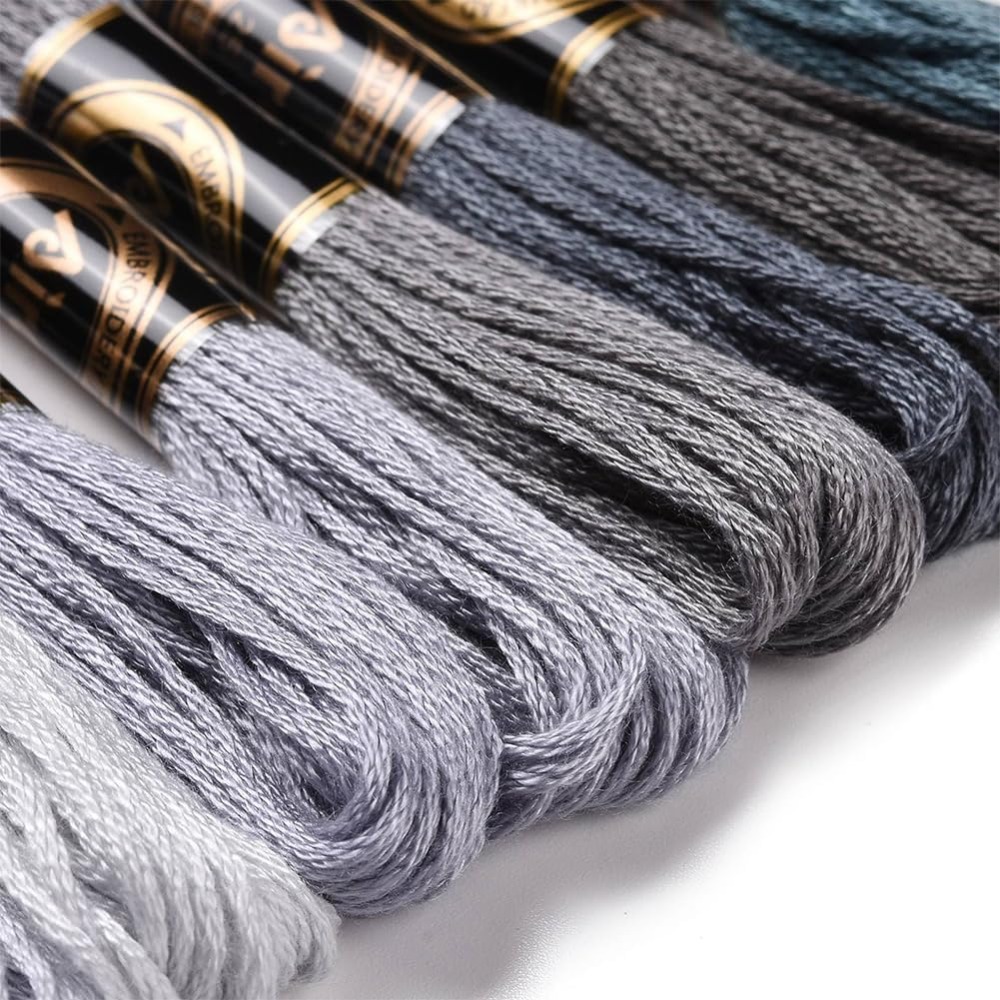 8 Skeins 70 Yards Grey Friends - Embroidery Embellishments reseña y precio