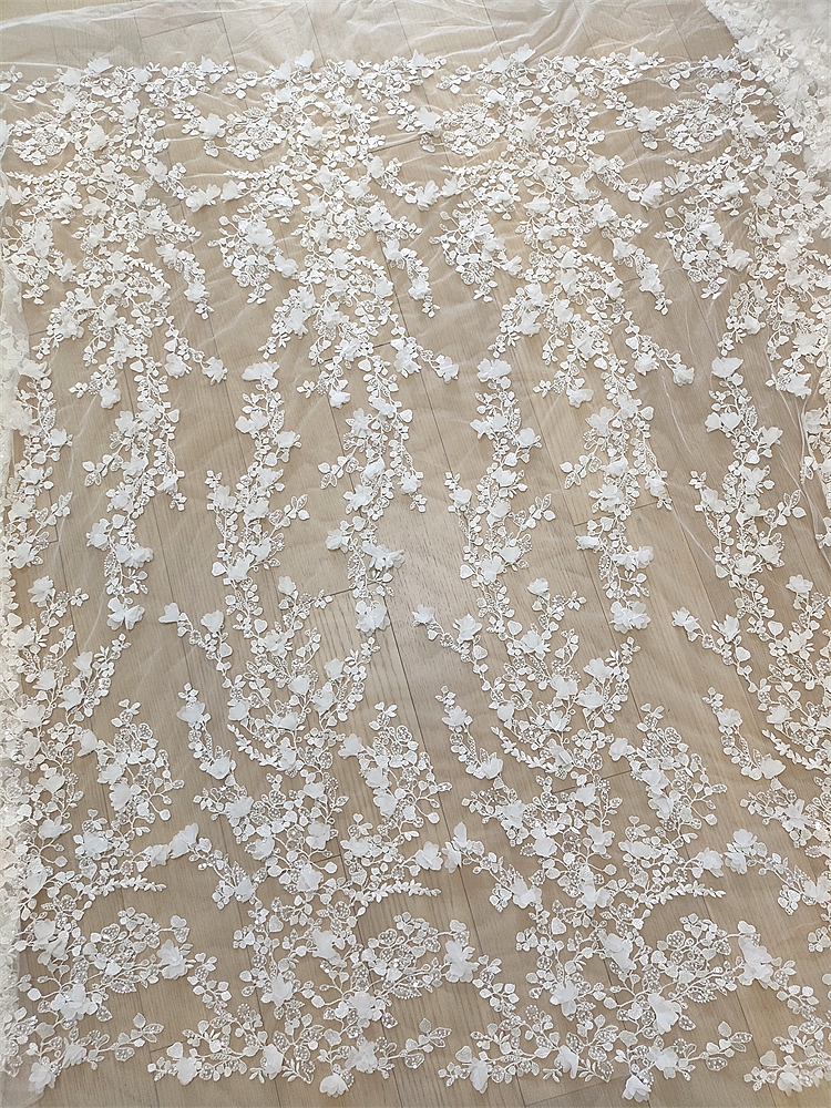 Ivory 3D Floral Hand Beaded La - Embellish Craft reseña y precio
