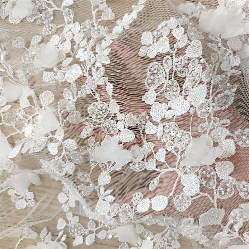 Ivory 3D Floral Hand Beaded La - Embellish Craft reseña y precio